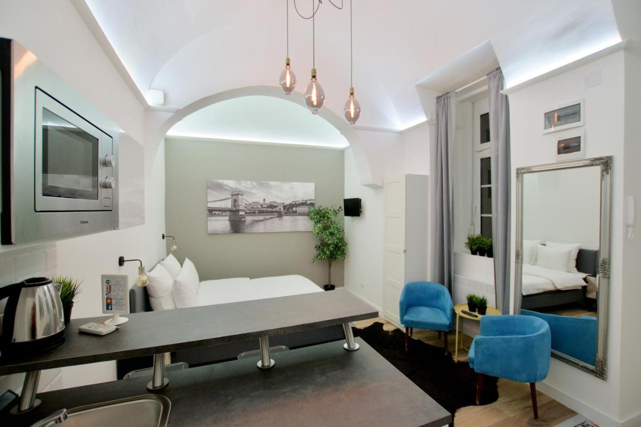 בודפשט Standard Apartment By Hi5 - Nagysandor Street מראה חיצוני תמונה